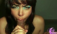 Drobná nevlastná sestra Cindy Luna dáva hlboký orál veľkému penisu svojho nevlastného brata