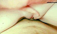 Video POV intimo della cavalcata orgasmica di mia moglie