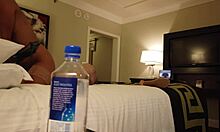 Мэделин Монро занимается сексом с незнакомым человеком во время отпуска в Лас-Вегасе
