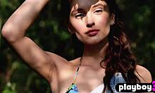 Gloria Sol, model brunette yang menawan, berpose telanjang untuk kepuasanmu
