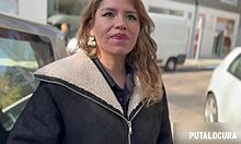 Peruansk moden med brune øyne Gabyx gir en blowjob og får en cumshot