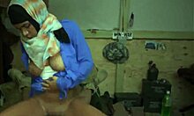 Une adolescente arabe subit sa première chirurgie avec un pénis blanc