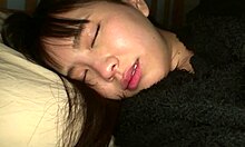 Јапанске девојке аматерке су брутално избрутиране у овом домаћем видеу