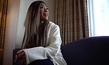 زوجة يابانية تتناك من صديقها في فيديو منزلي